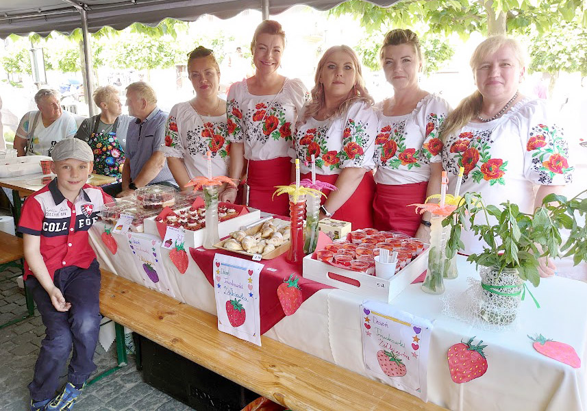 Giełda minerałów, gra uliczna, warsztaty obróbki kamienia i truskawkowe szaleństwo w trzeci dzień święta miasta [FOTO]  