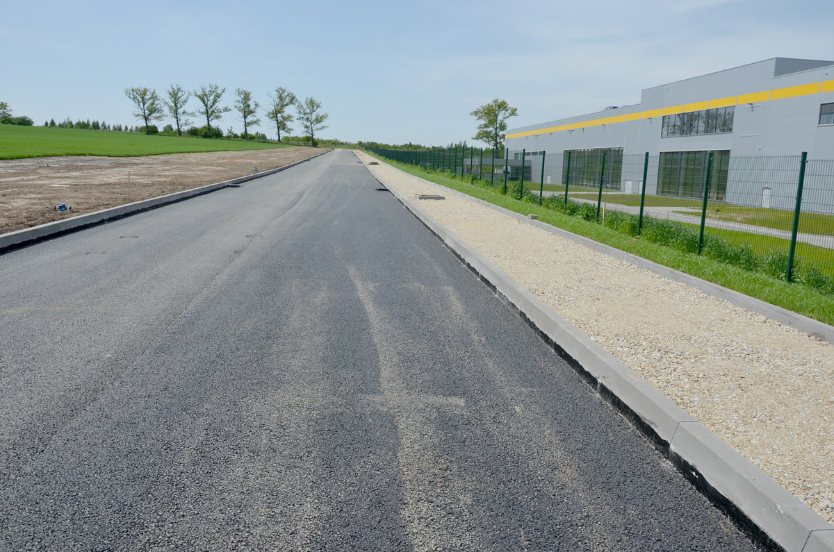 Inwestycje drogowe w gminie Strzegom prawie na finiszu [FOTO] 