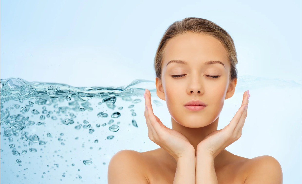 Hydrafacial w Poznaniu - gdzie wykonać zabieg i dlaczego warto? 
