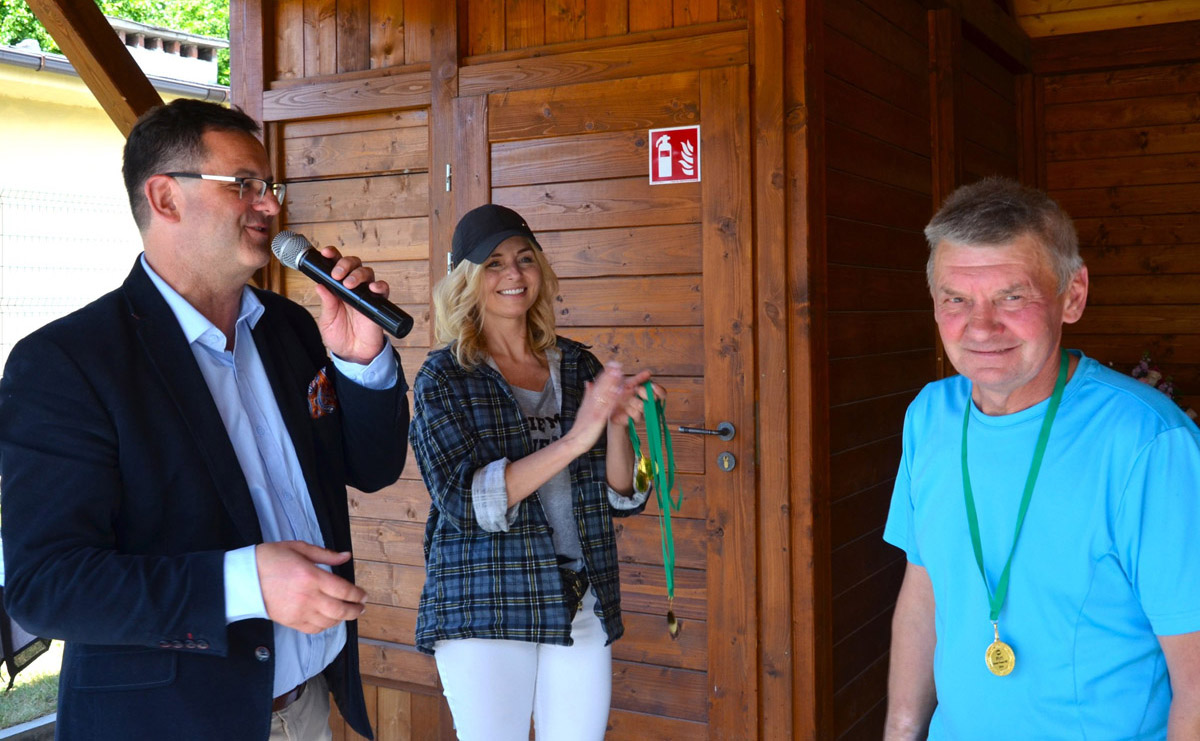 Strzegomscy komunalnicy świętowali na boisku [FOTO] 