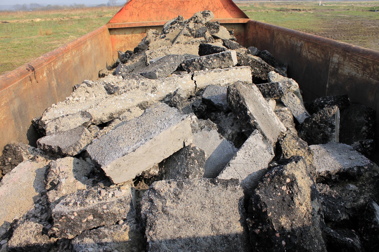 Wynajem kontenerów na gruz we Wrocławiu – krok po kroku 