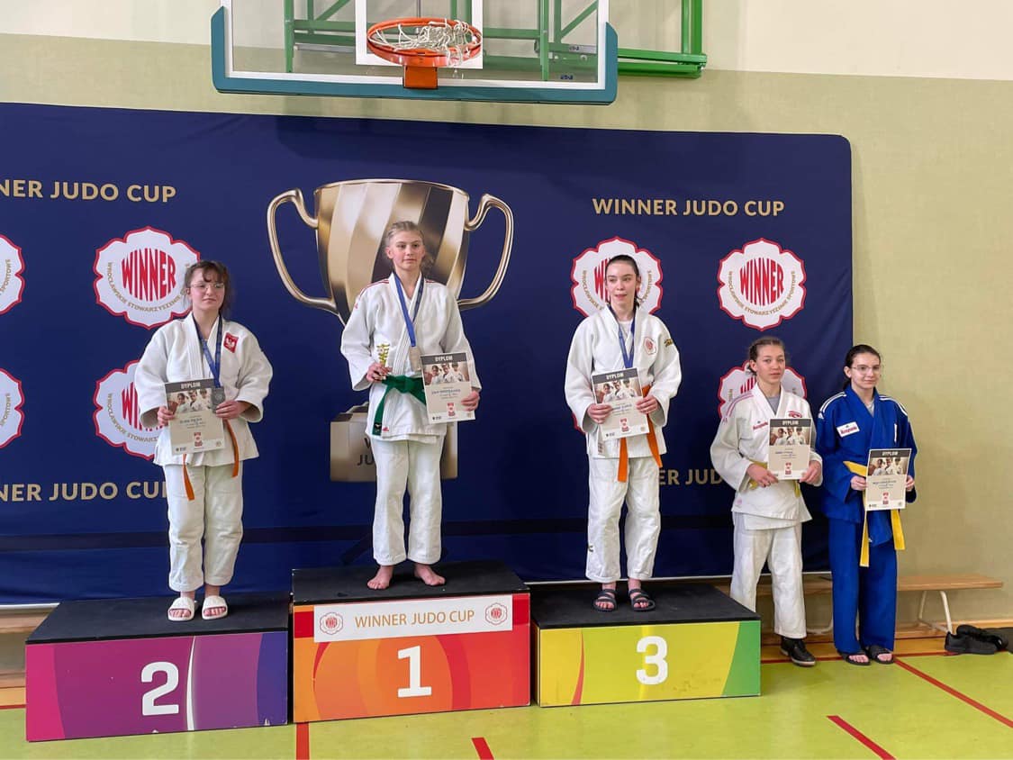 Strzegomscy judocy przywieźli z zawodów aż 16 medali!  [FOTO] 