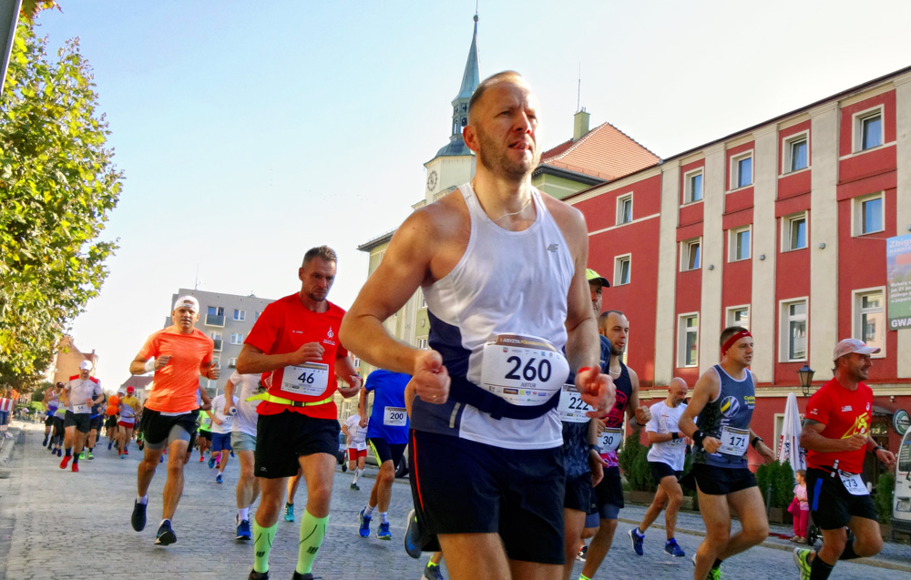 Wystartował półmaraton w Strzegomiu [FOTO] 