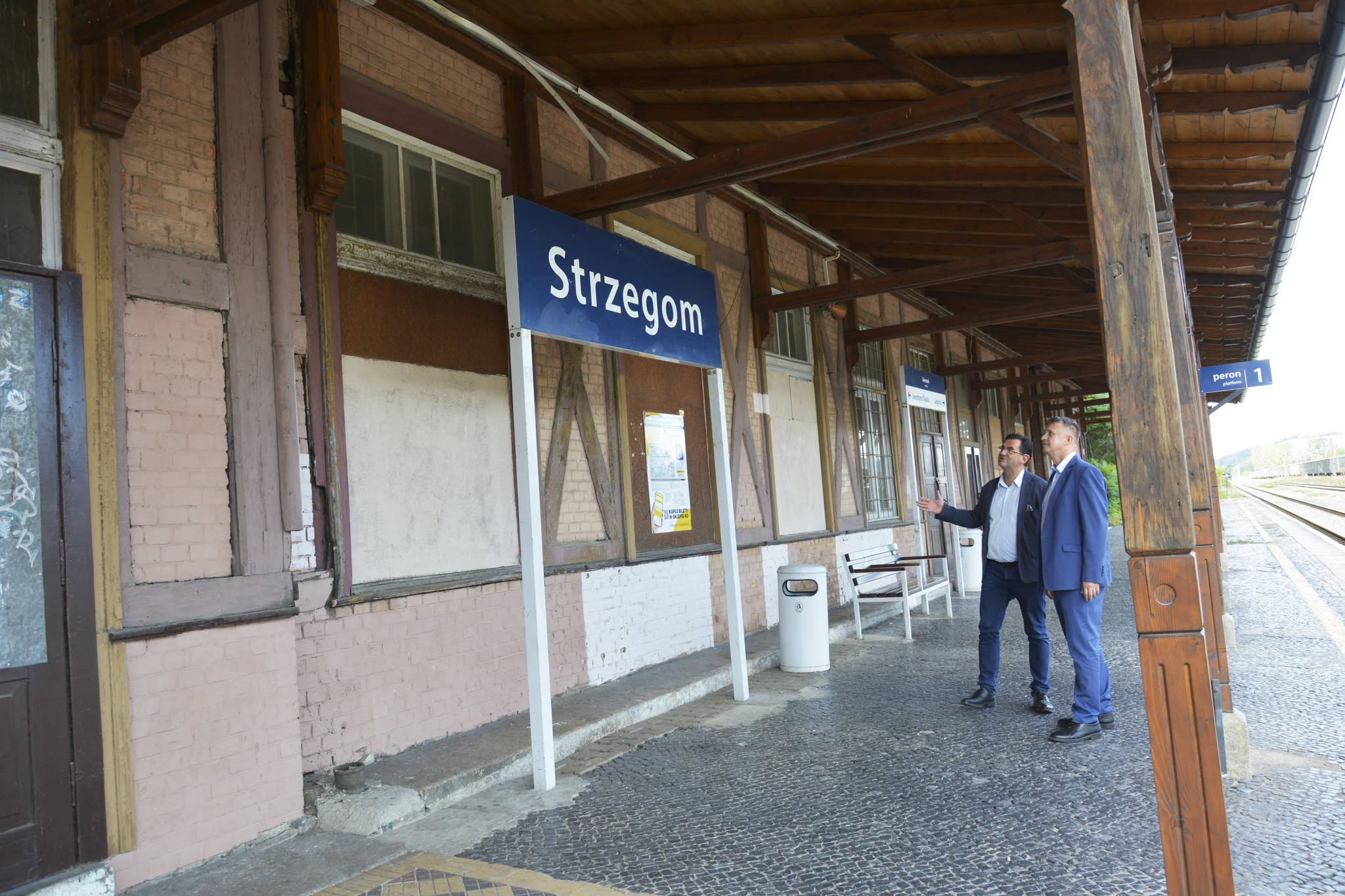 Dworce, drogi i zabytki. Strzegom rozmawia o pieniądzach na inwestycje [FOTO] 
