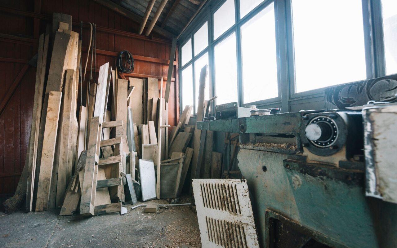 Odpady wielkogabarytowe – jak legalnie i wygodnie się ich pozbyć? 