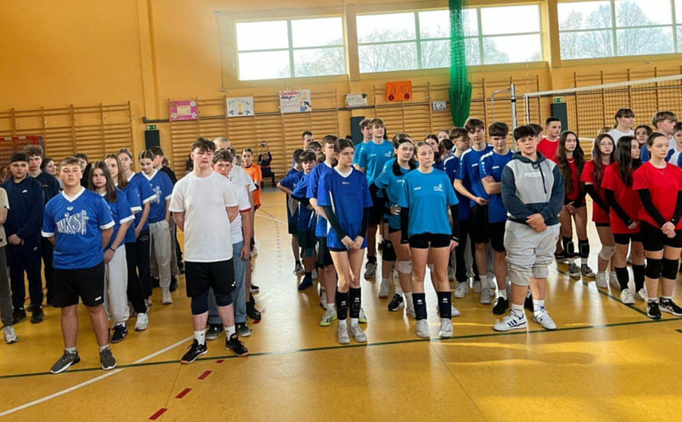 Sportowa rywalizacja uczniów podczas „Siatkarskiego Mixu” w Goczałkowie [FOTO] 