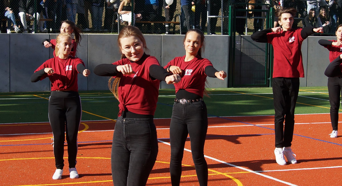 Uroczyste otwarcie boiska przy strzegomskim LO [FOTO] 