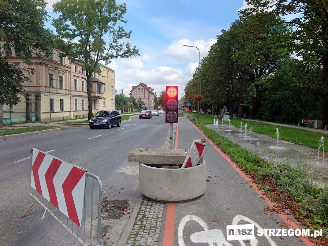 Na Alei Wojska Polskiego powrócił ruch wahadłowy. Wykonawca wprowadza poprawki [FOTO] 