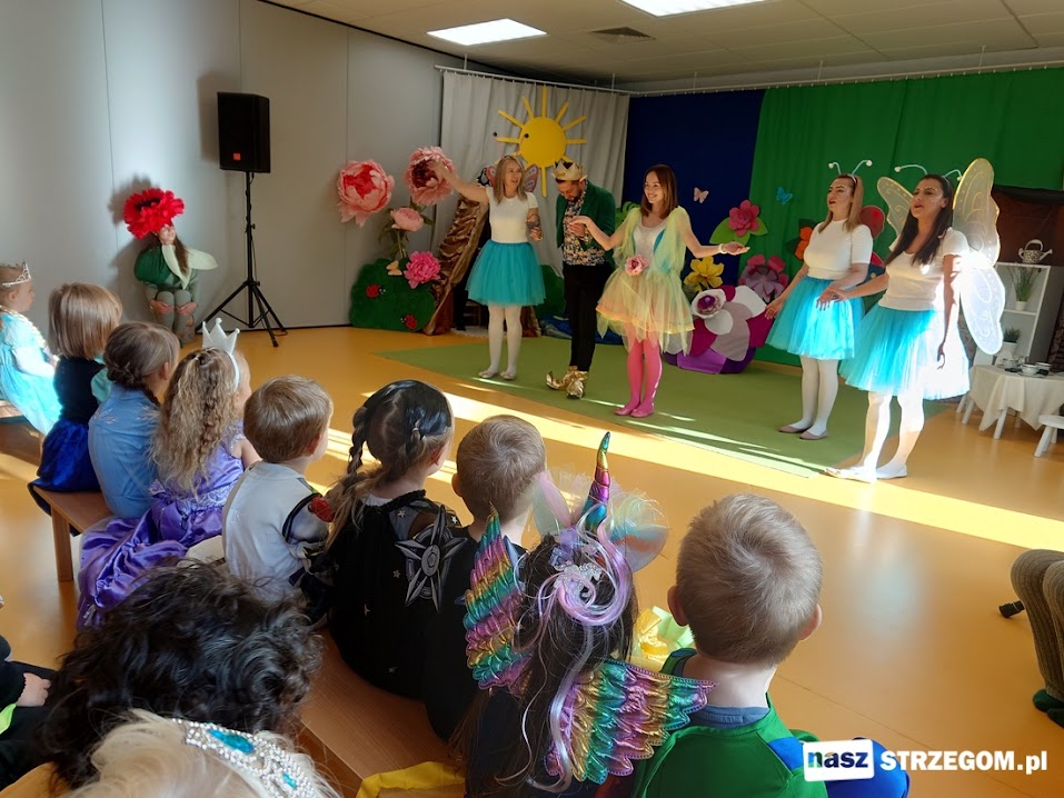 Przedszkole nr 1 w Strzegomiu zamieniło się w krainę baśni. [FOTO] 