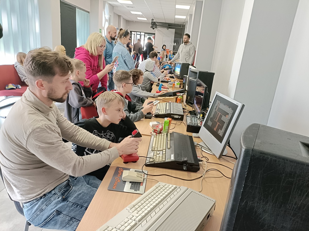 Nadchodzi spotkanie z oldschoolowymi komputerami i grami  