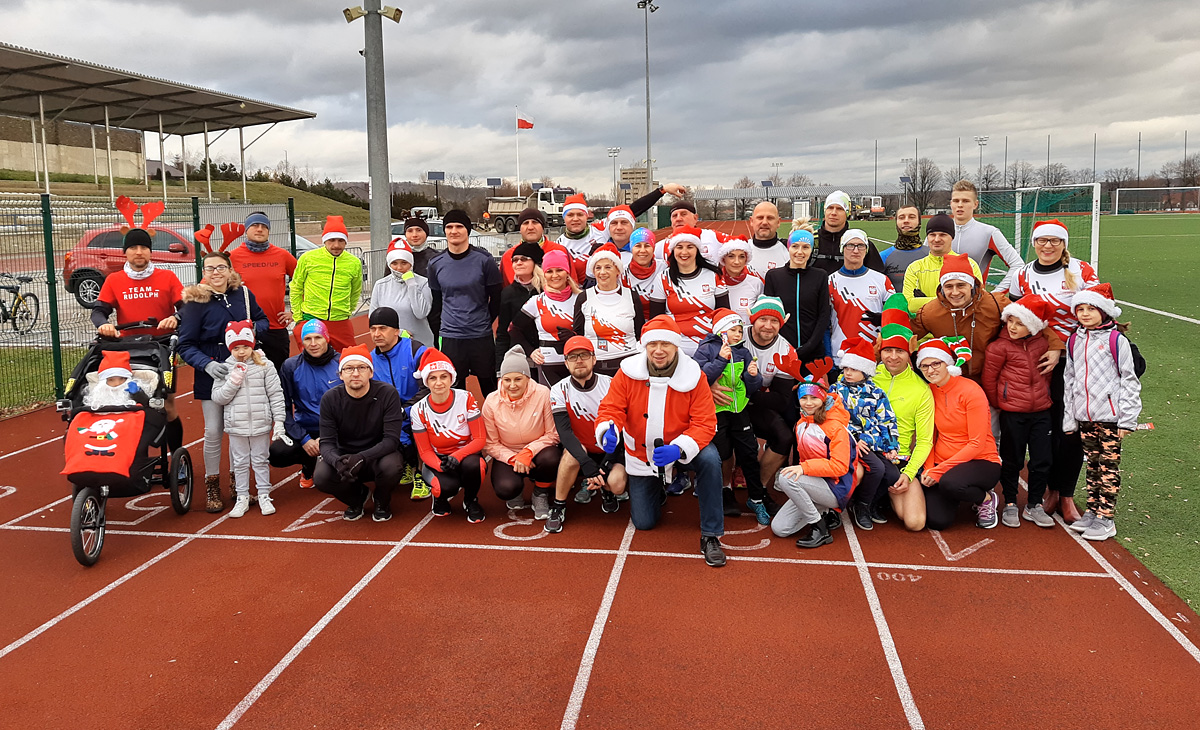 Strzegomska Dwunastka organizuje szósty Mikołajkowy Bieg Australijski 