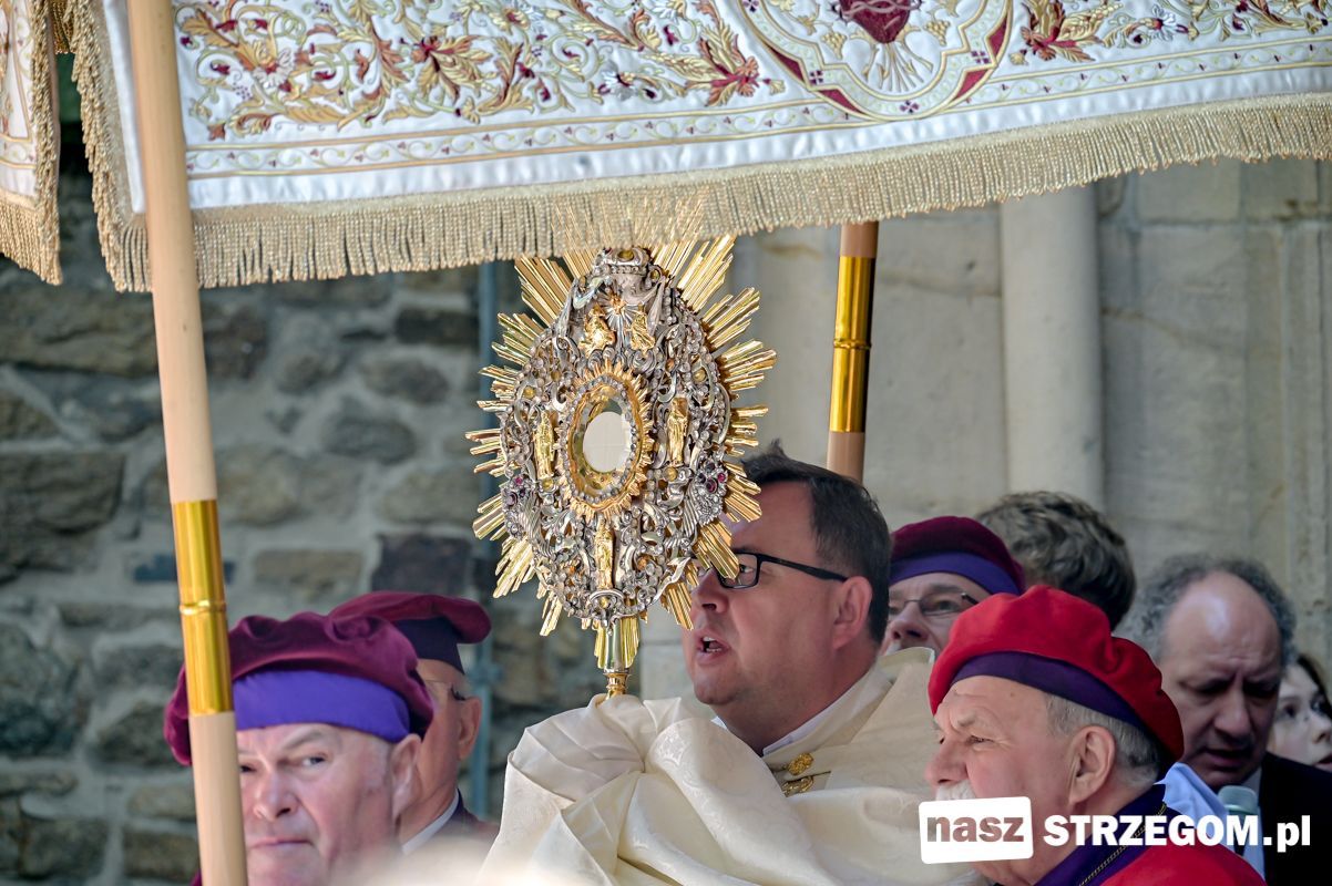 W Boże Ciało ulicami Strzegomia przejdą dwie procesje [FOTO] 